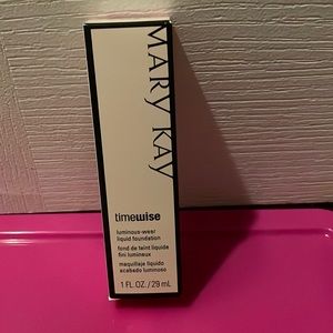 Mary Kay Foundation Beige 2